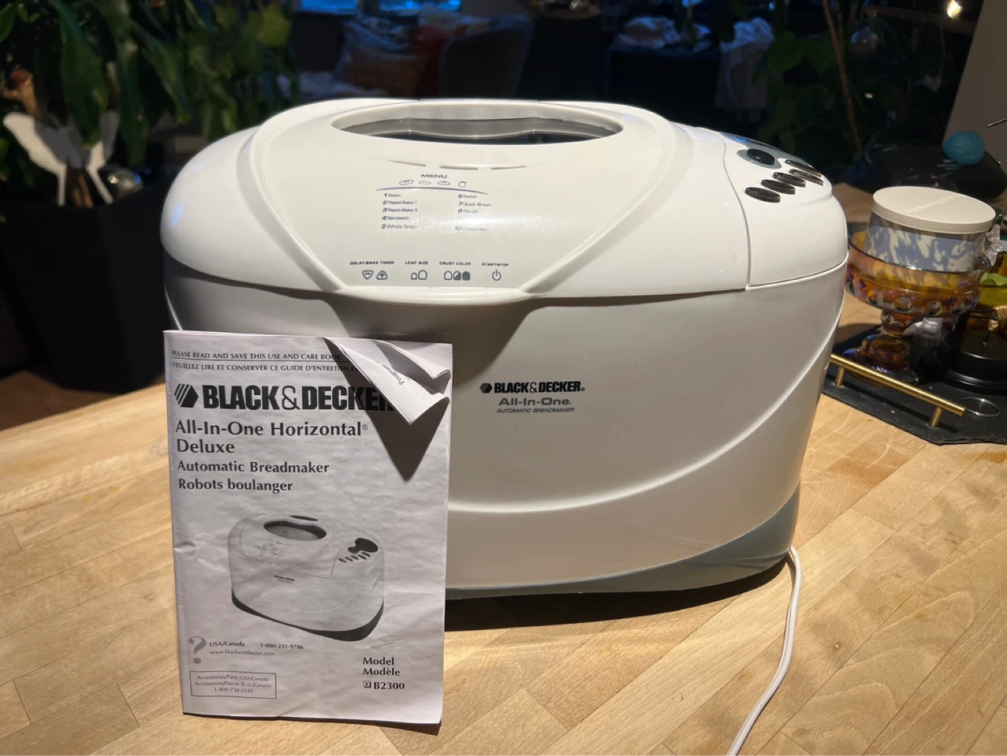 Black & Decker All-in-One Horizontal Deluxe Automatic Breadmaker