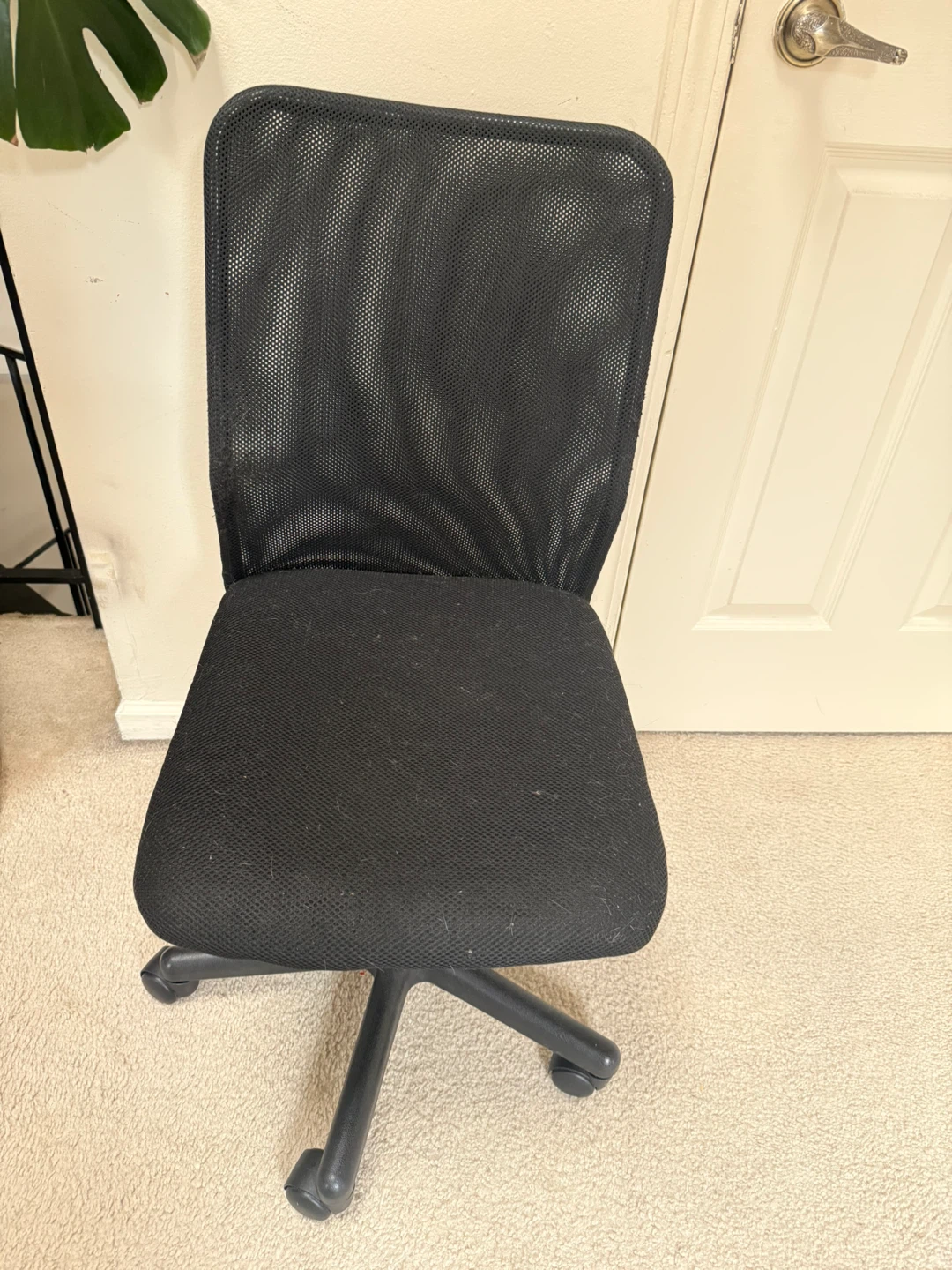 Black Mesh Office Chair