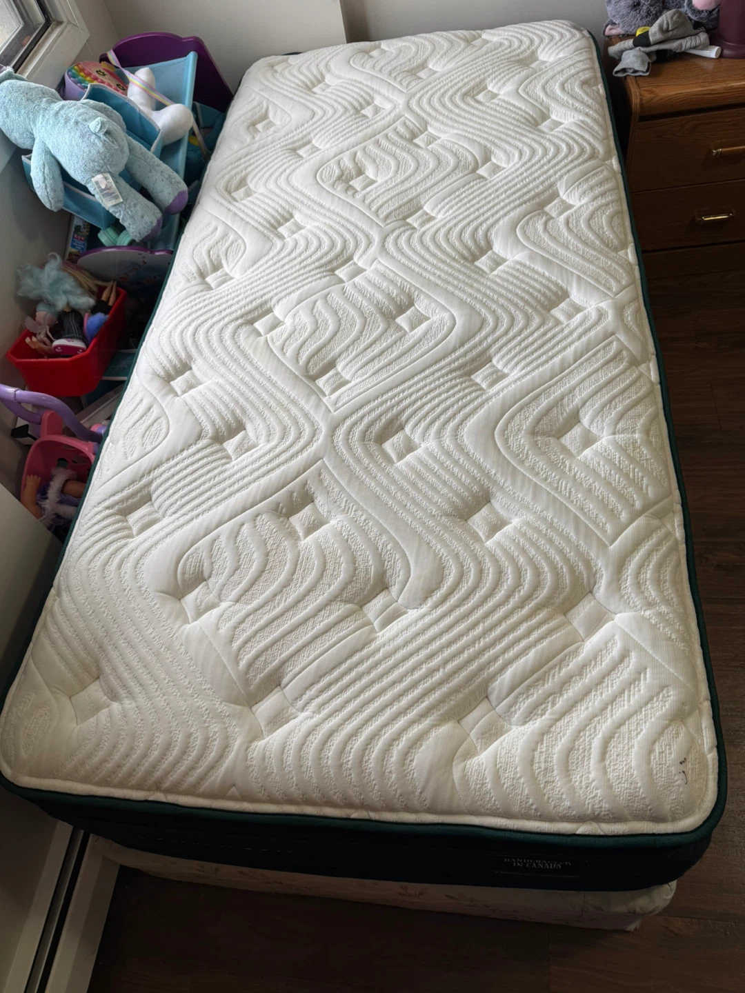 Twin Size Logan & Cove Mattress - photo 2