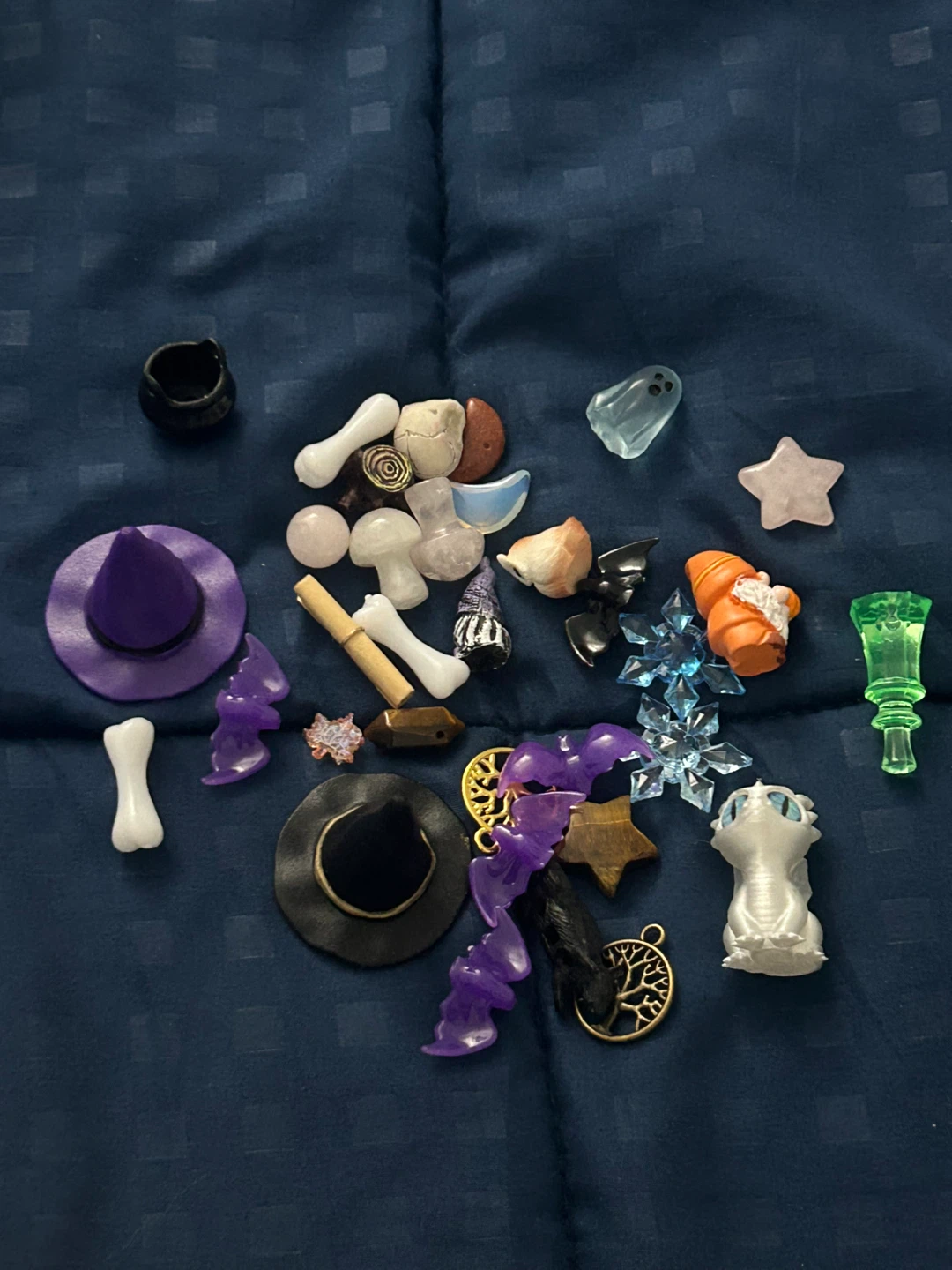 Halloween Themed Charms & bead bundle - photo 2