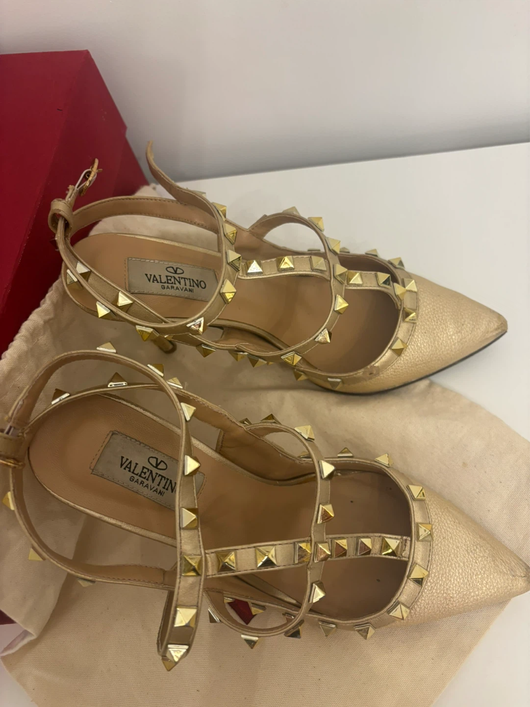 Valentino Garavani Rockstud Heels - Gold - photo 2