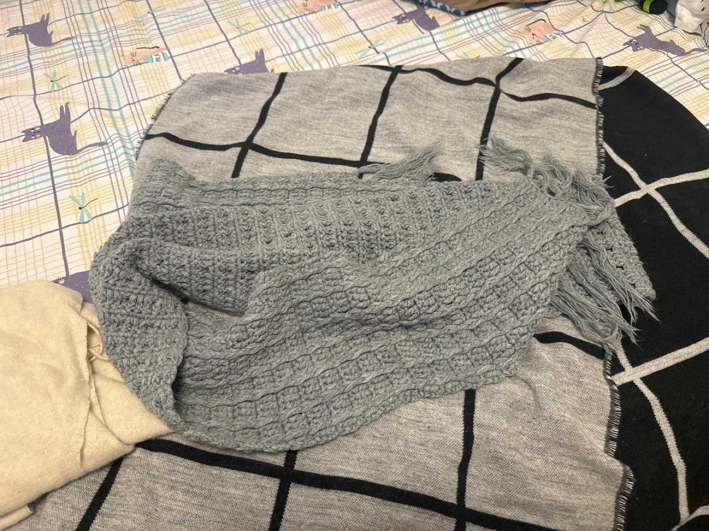 3 beautiful Scarfs - photo 3