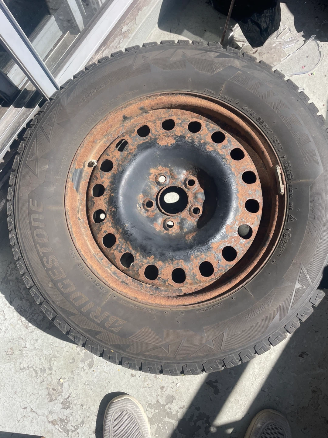 4 WINTER TIRES WITH RIMS FOR SALE - photo 5