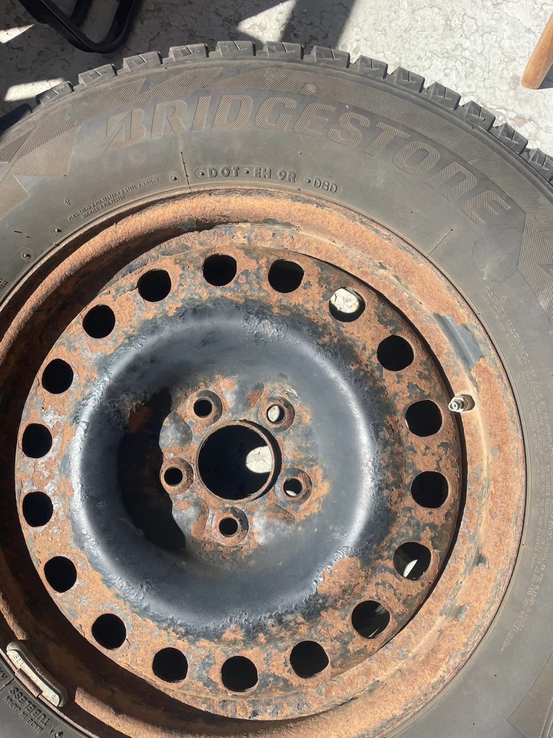 4 WINTER TIRES WITH RIMS FOR SALE - photo 2