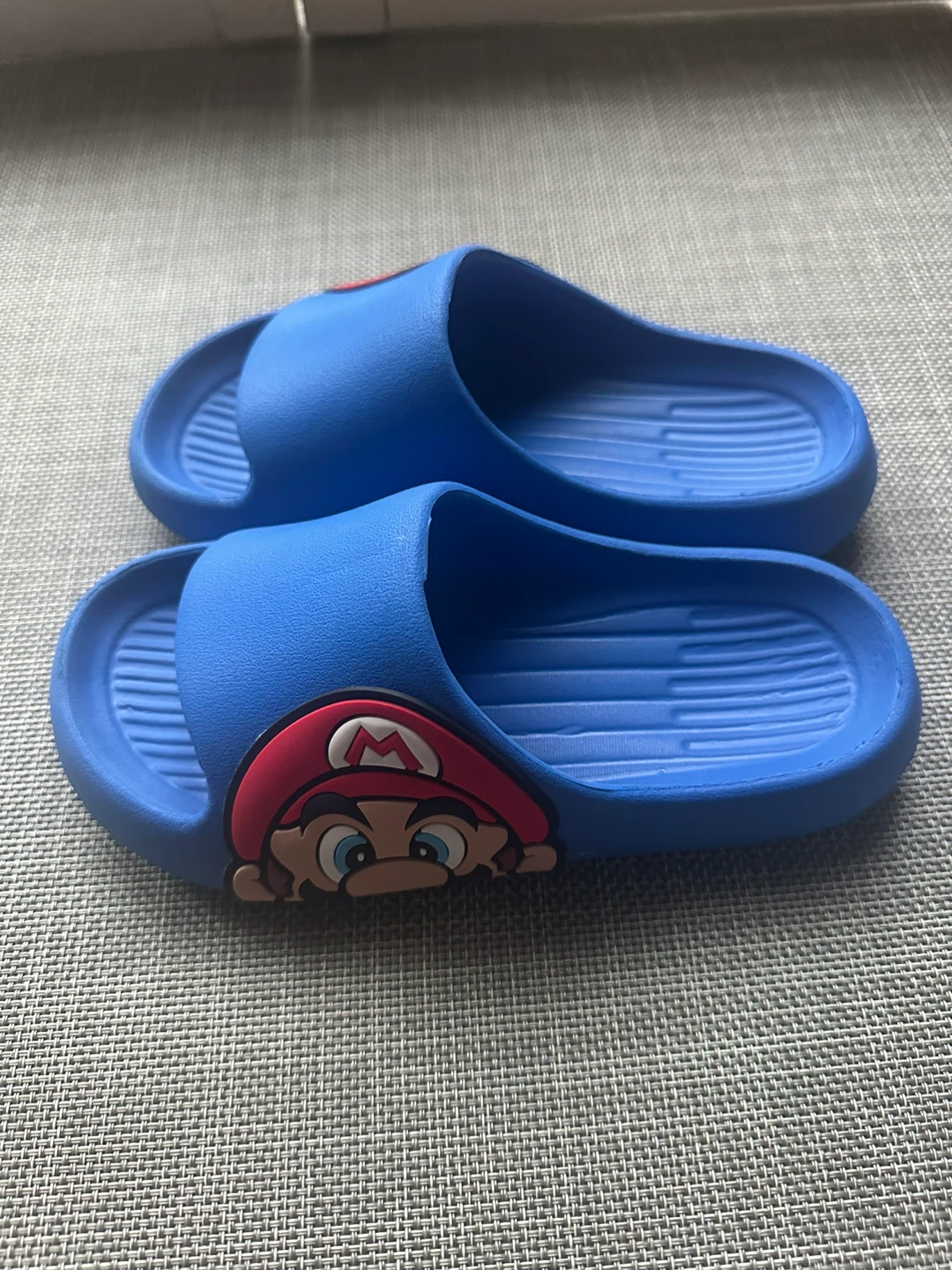 Kids Blue Mario Slides - Size 32-33 (220MM)