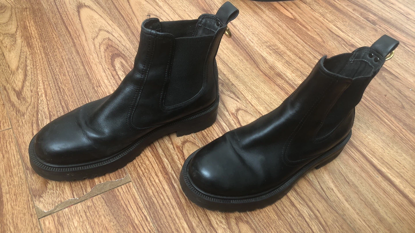 Black Chelsea Boots with Chunky Sole - photo 2