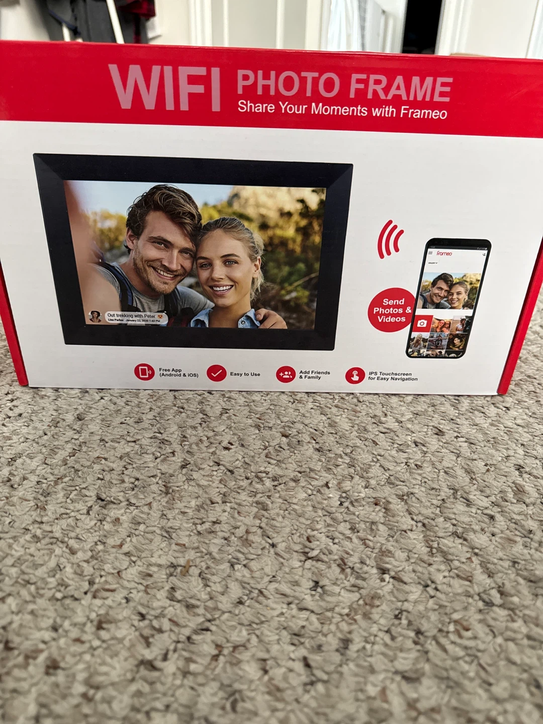 BNIB Frameo WiFi Digital Photo Frame