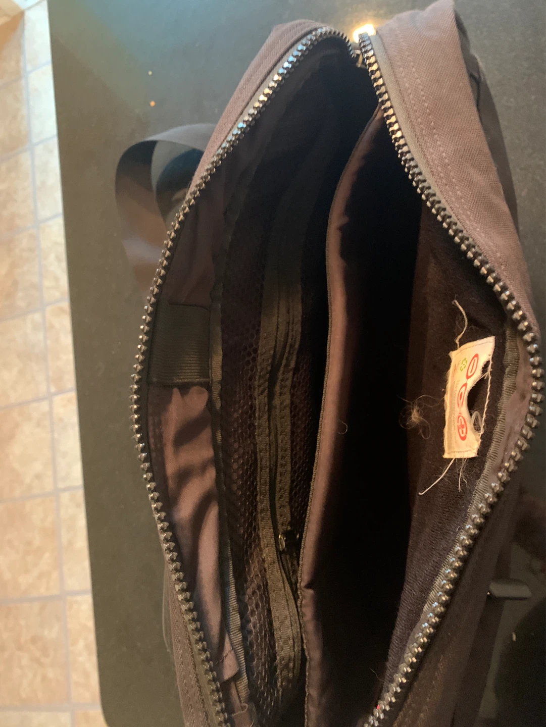 ECO VOLTAIC Solar Powered Messenger Bag - photo 4