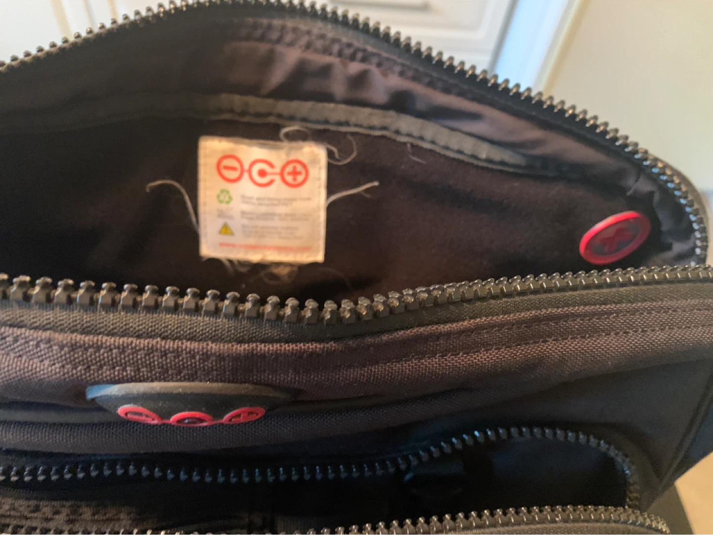 ECO VOLTAIC Solar Powered Messenger Bag - photo 2