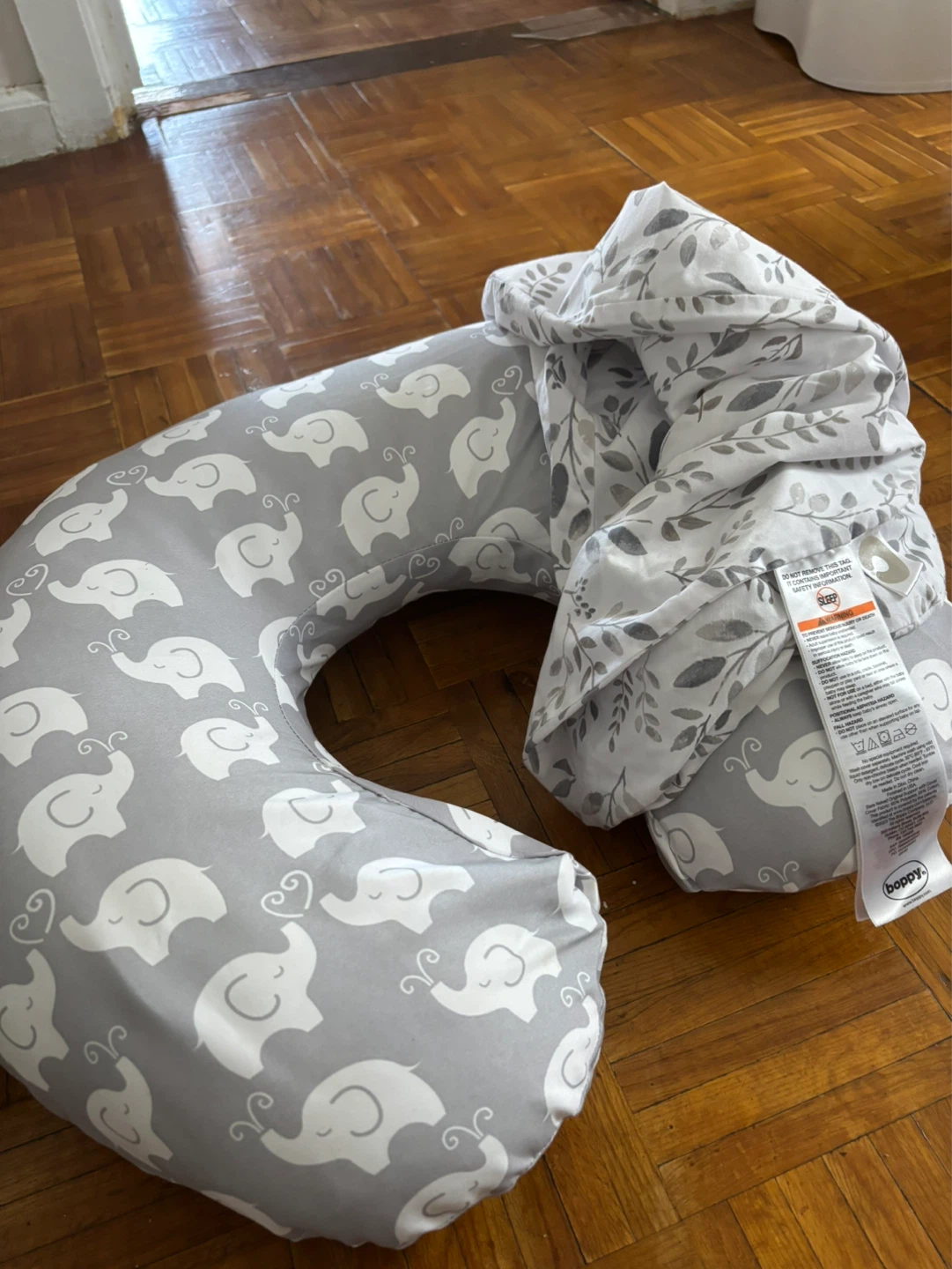 Boppy Nursing Pillow with Elephant Print Cover - photo 4