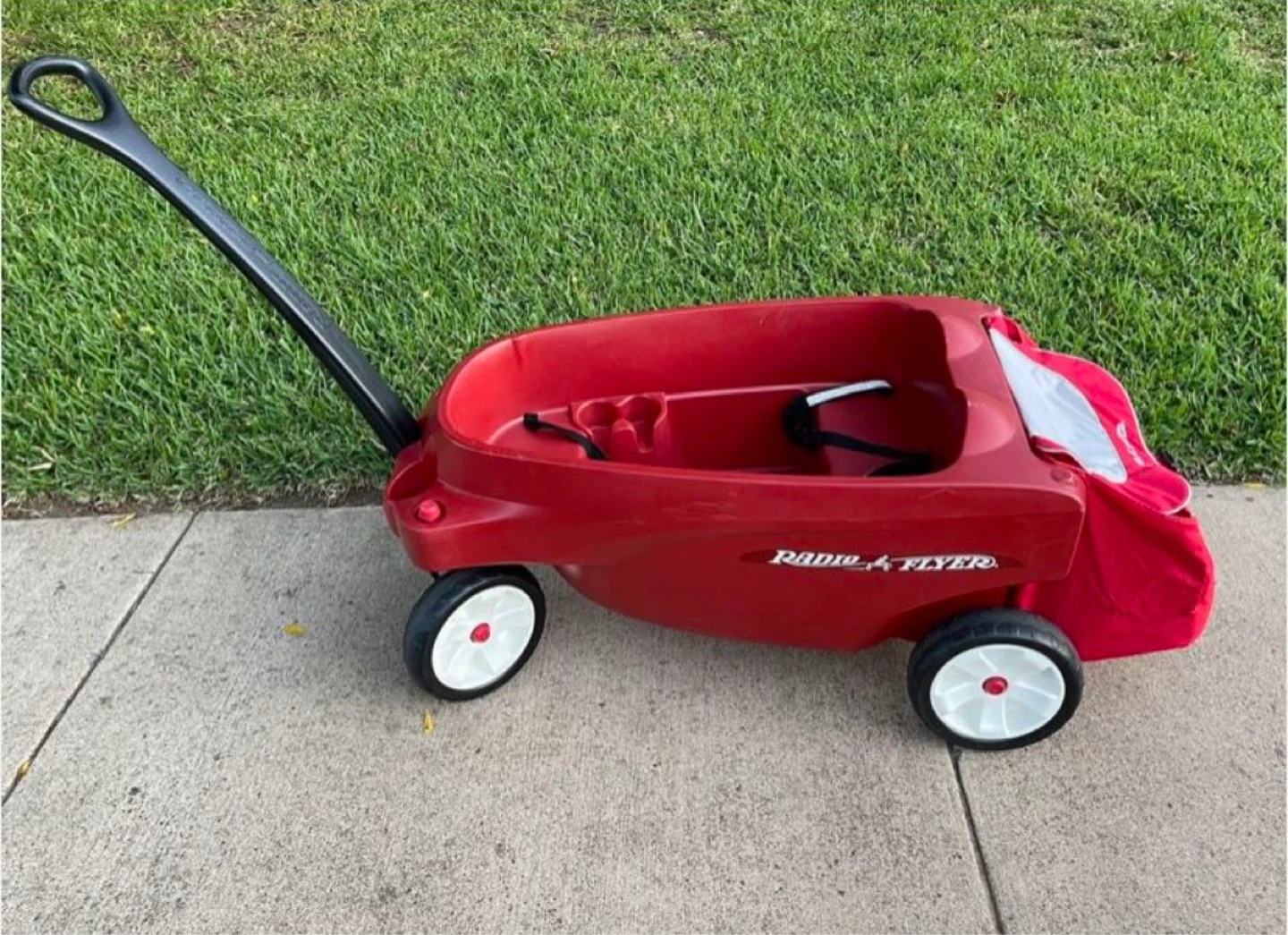 Radio Flyer triple play Wagon for 3 kids