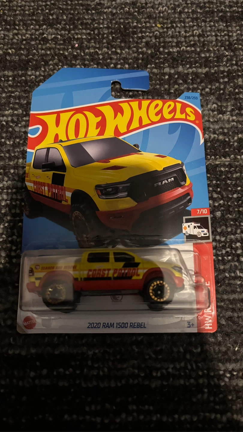 Hot Wheels Treasure Hunt