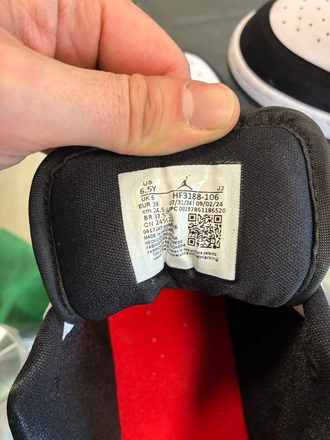 Air Jordan 1 low SE - photo 4