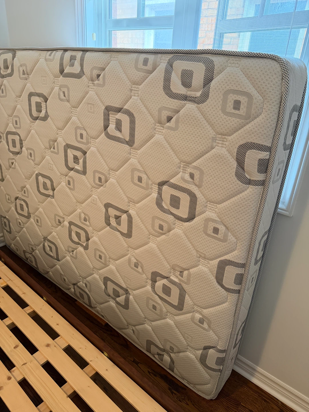 Queen Mattress - photo 2