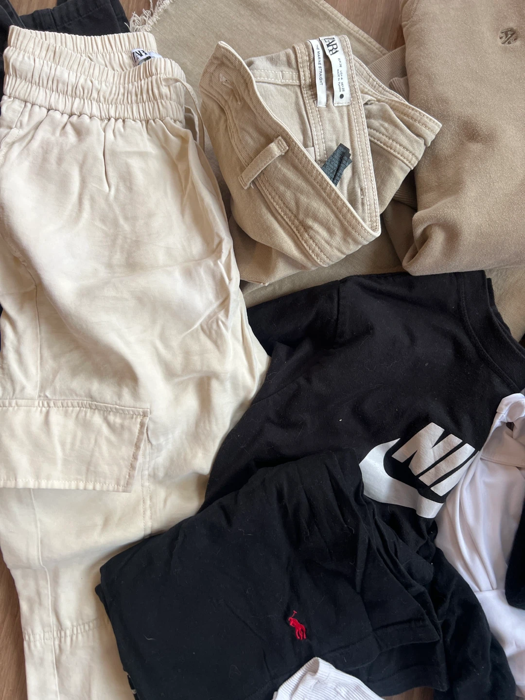 Closet clean out bundle - photo 2