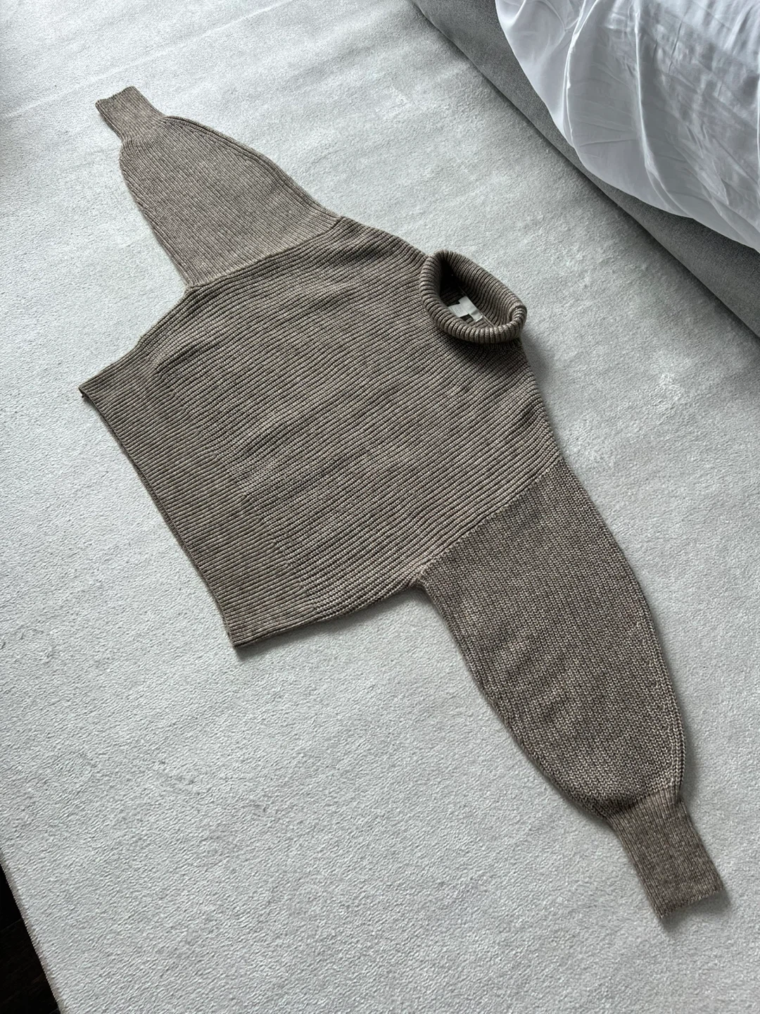 H&M Knit Sweater - US Size (XS)