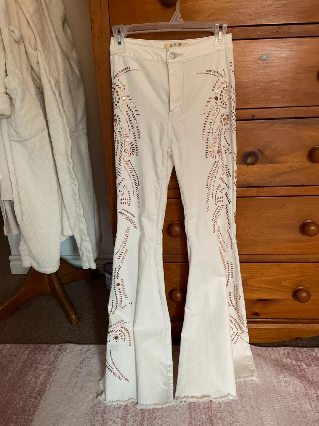 We The Free White Embellished Flare Jeans Size 25