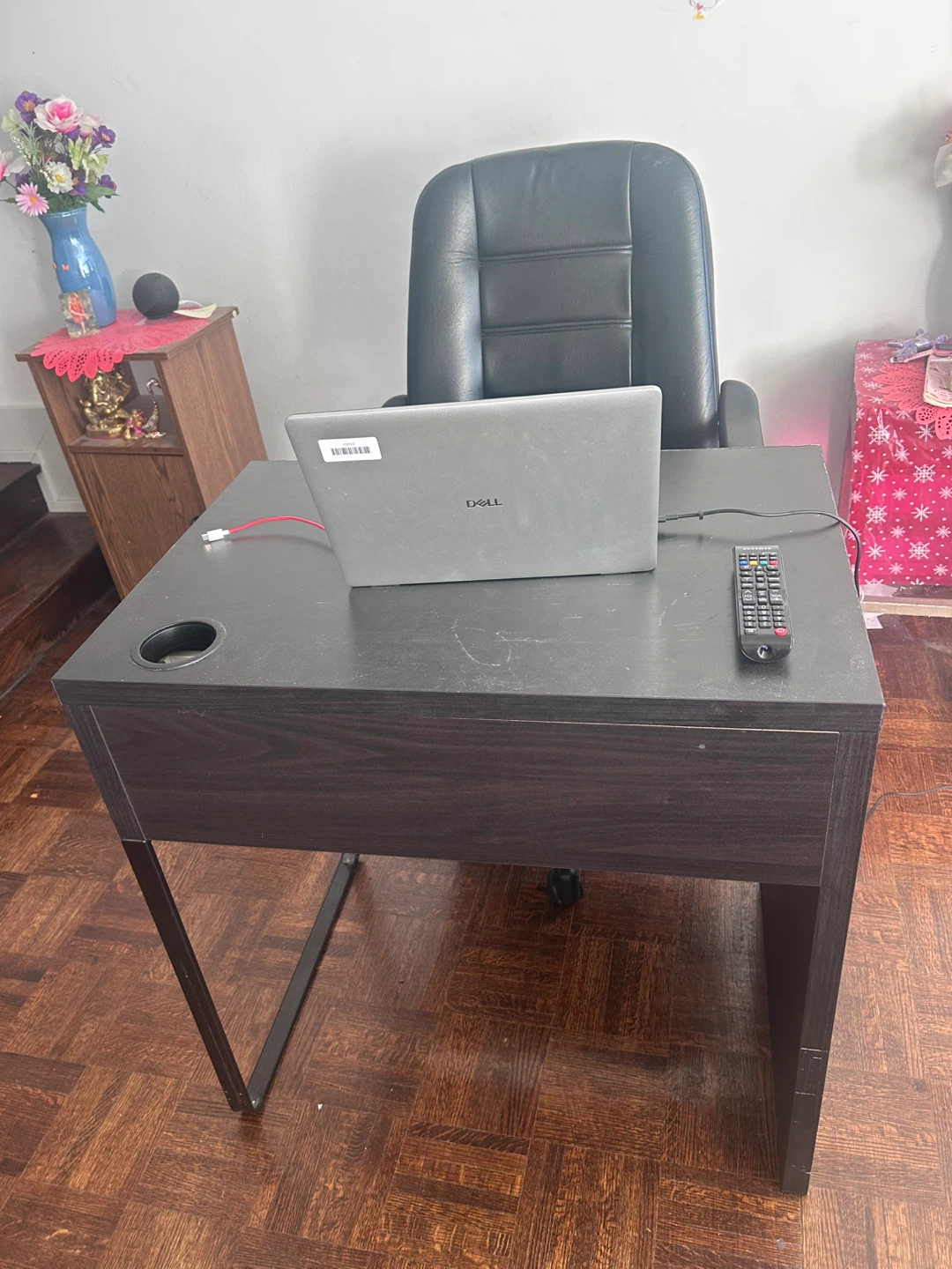Office desk and chair