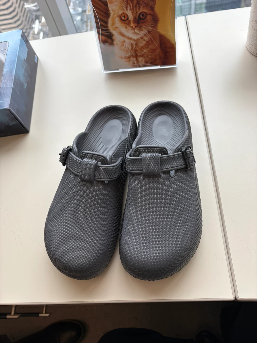 Black Comfort Clogs