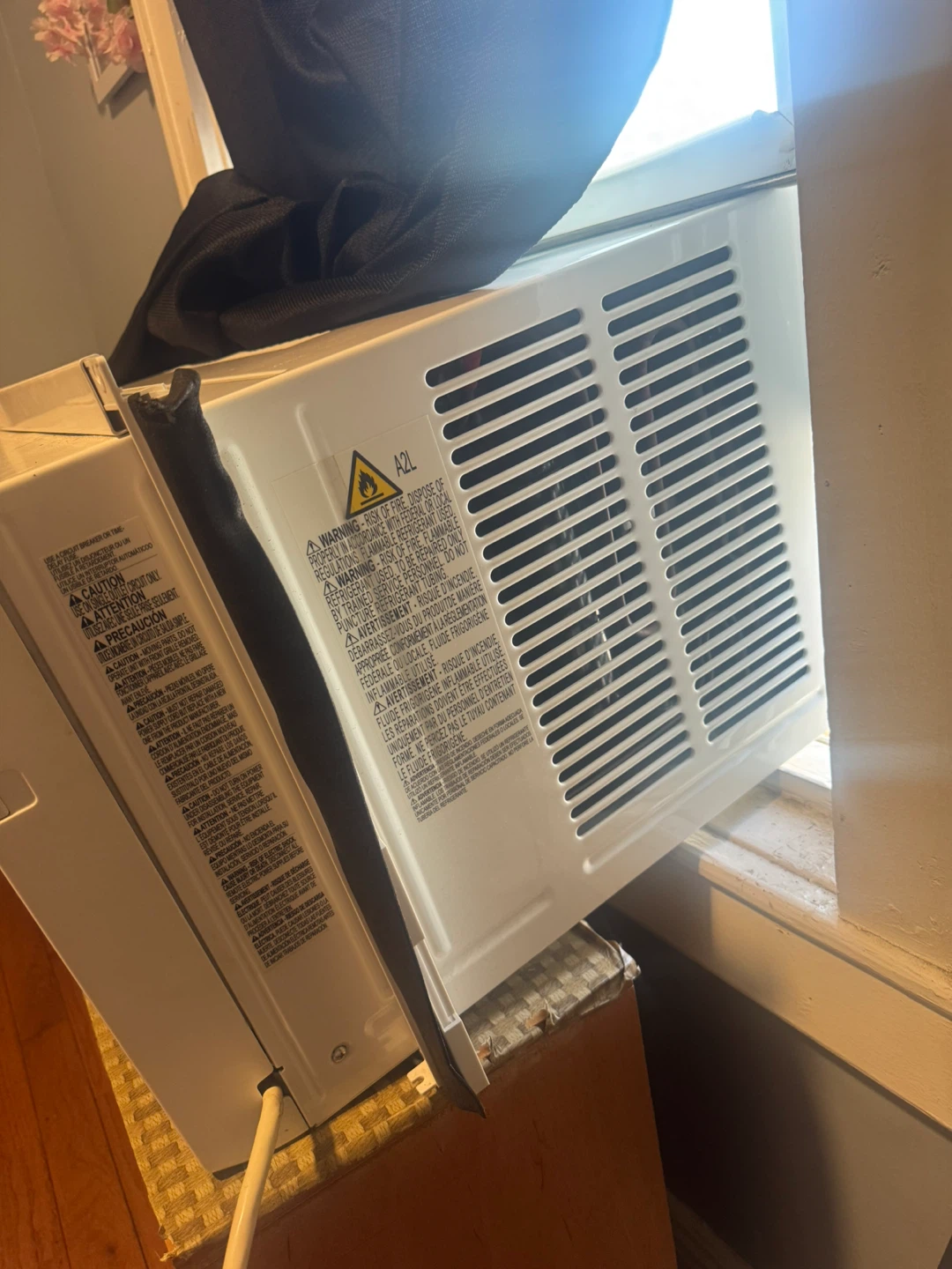 LG LW1223RSM Room Air Conditioner 12,000 BTU - photo 3