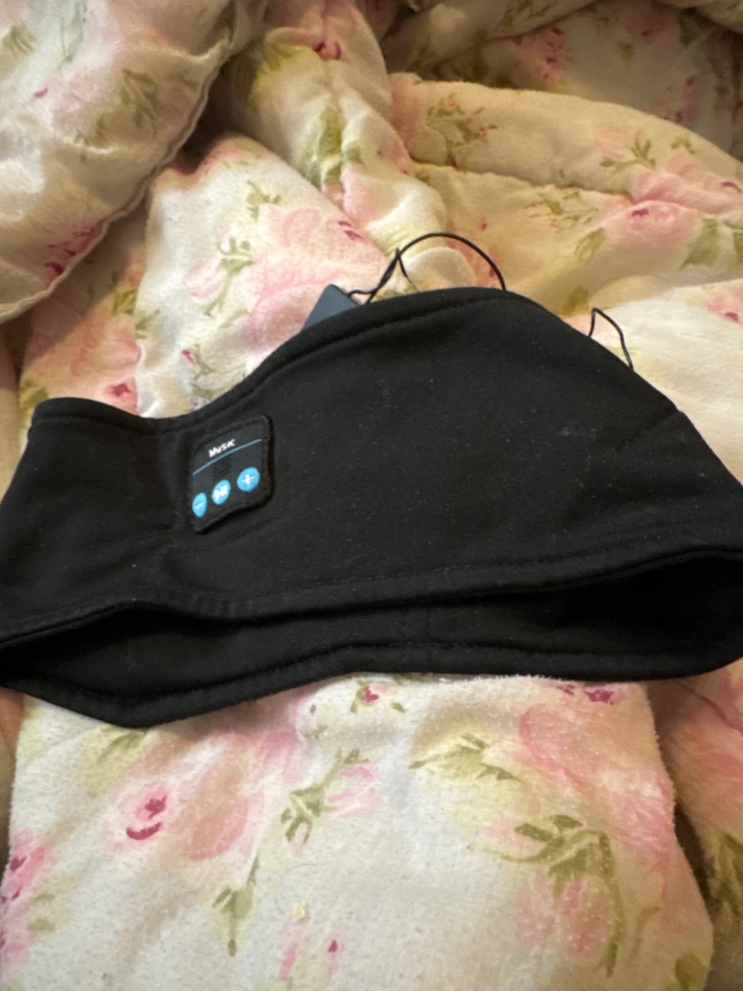 Black Bluetooth Beanie