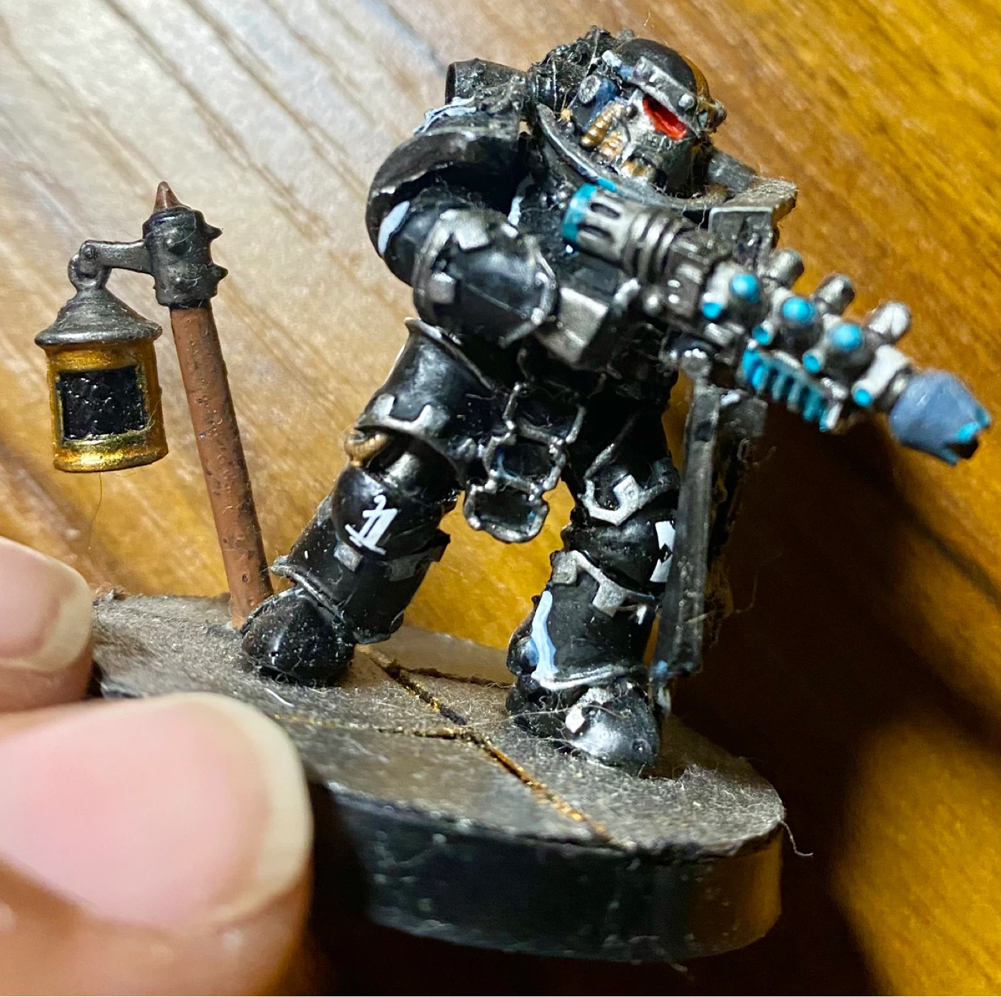 Warhammer 40,000 Miniatures - iron hands conversion Figures