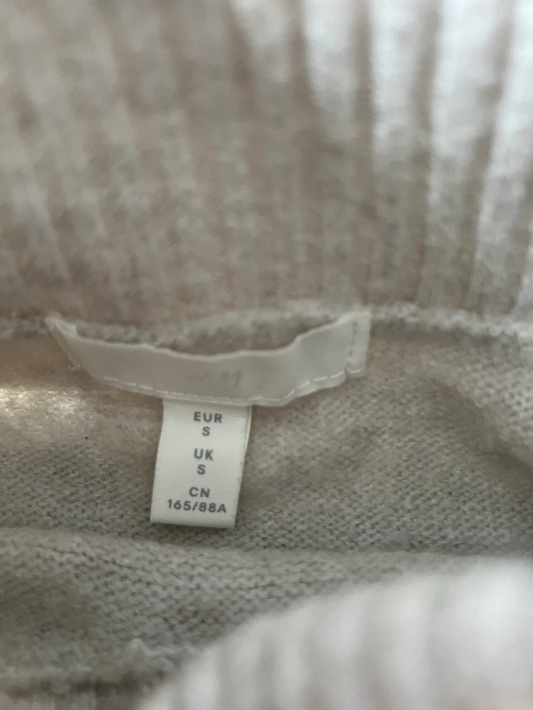 H&M Light Grey Turtleneck Sweater - Size S - photo 2