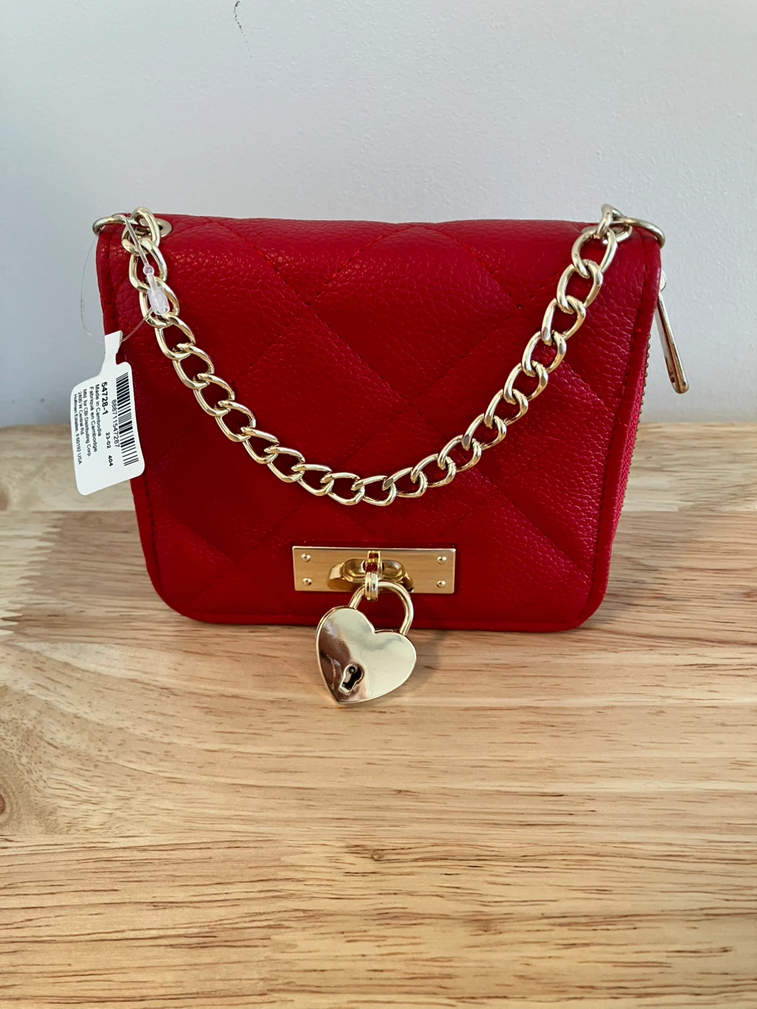 Red Quilted Wallet with Heart Lock and Chain - photo 2