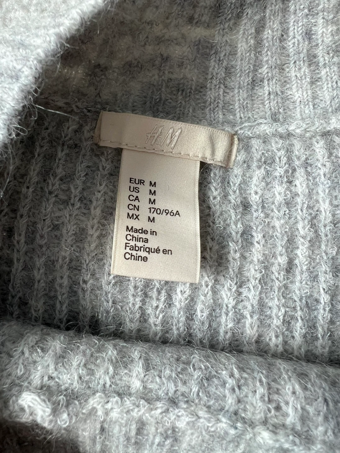H&M Striped Sweater - Medium - photo 2