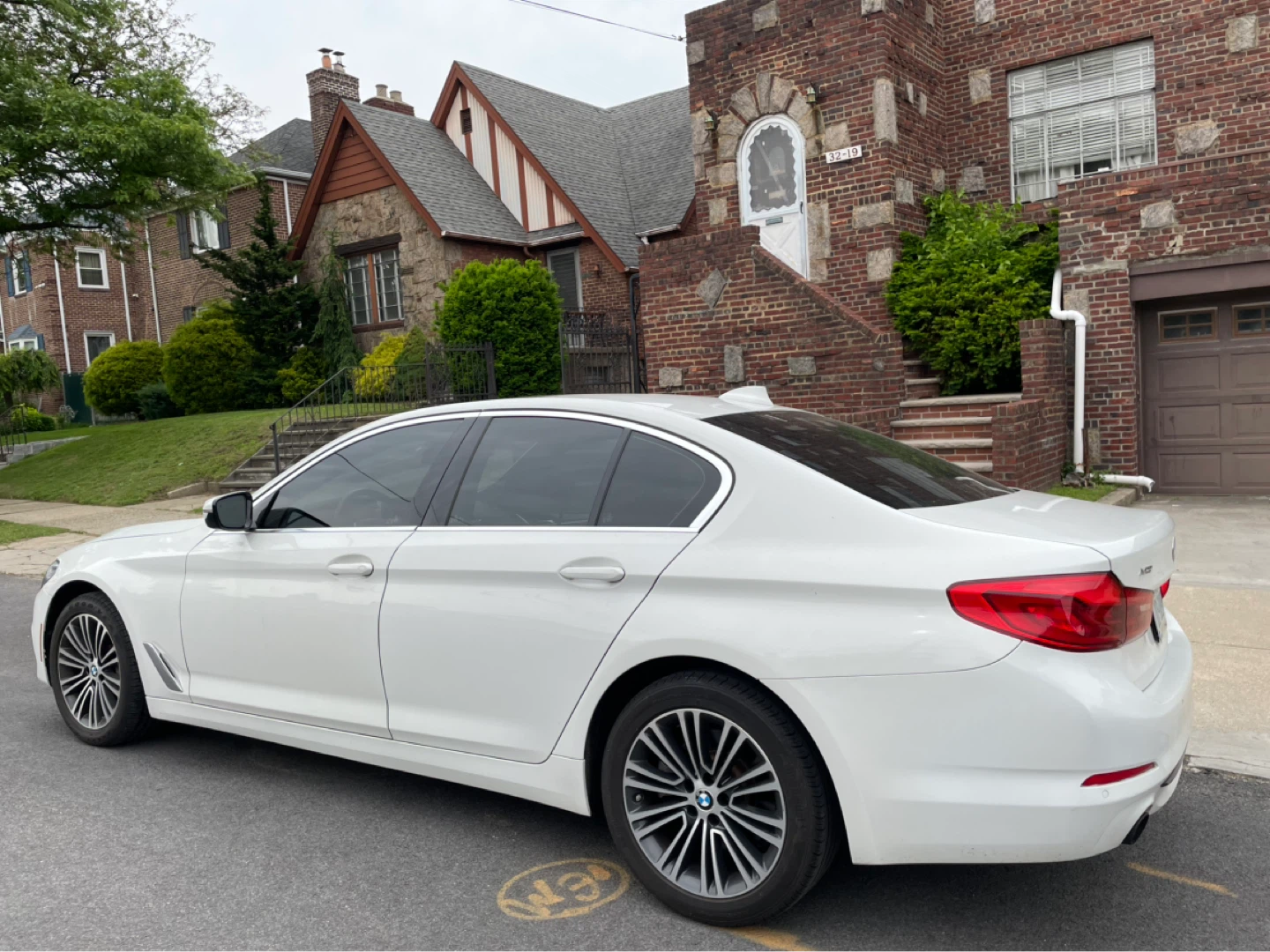 2019 BMW 530i xdrive - photo 5