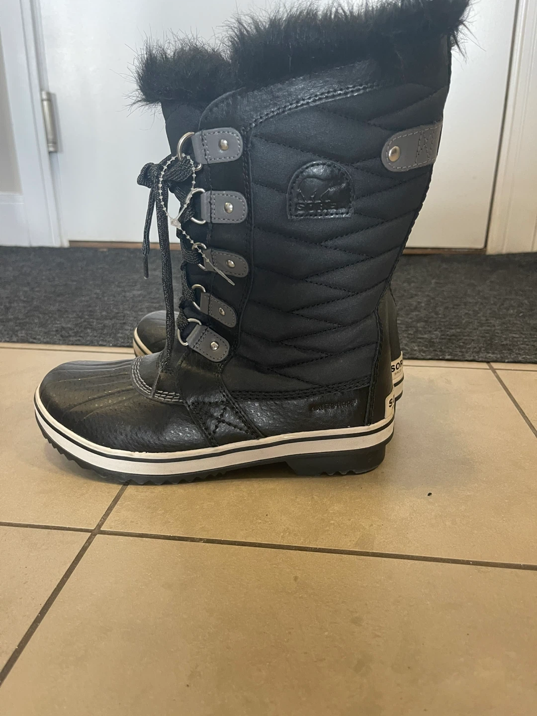 Sorel Women's Black Waterproof Winter Boots
