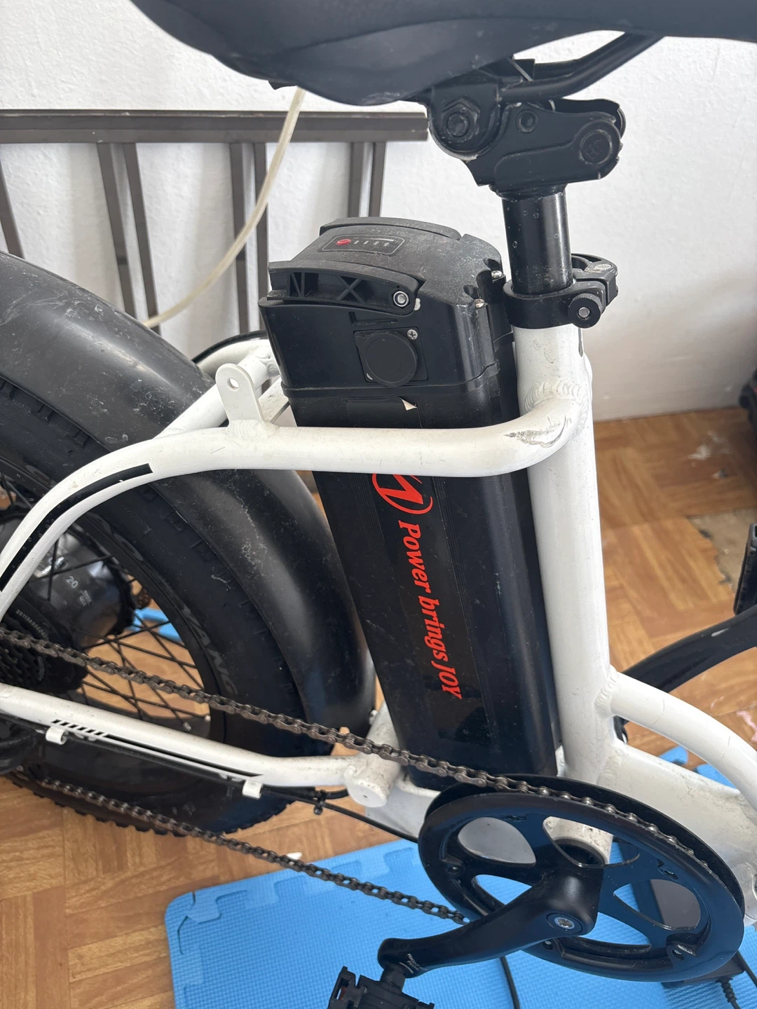 White Folding Fat Tire Electric Bike - photo 4