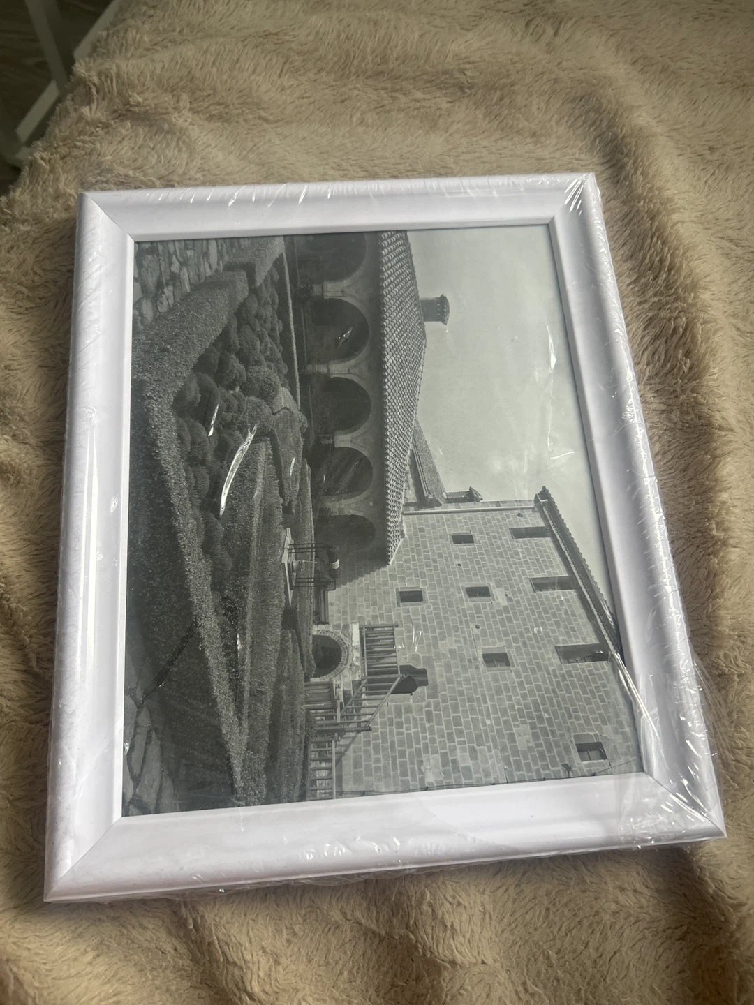 White Photo Frame 8" x 10"