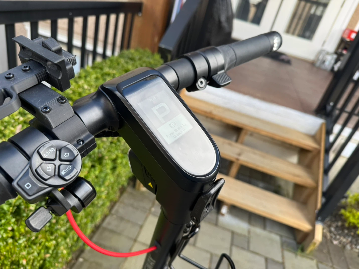 Segway F3 Pro Electric Scooter - photo 2