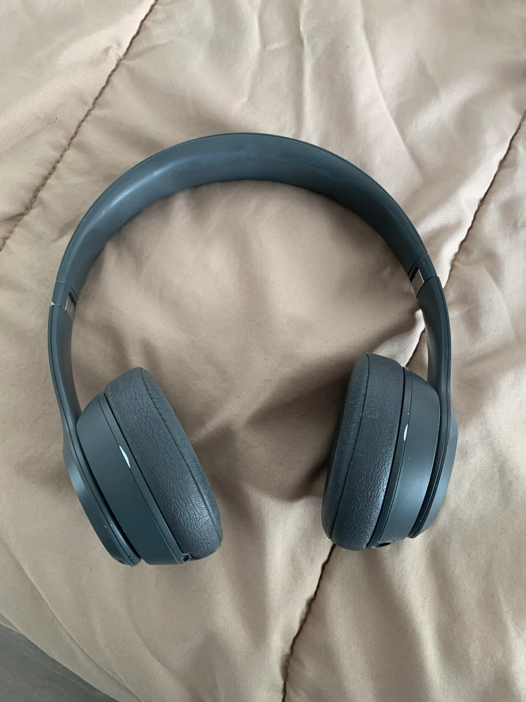 Beats Solo3 Wireless Headphones - photo 2