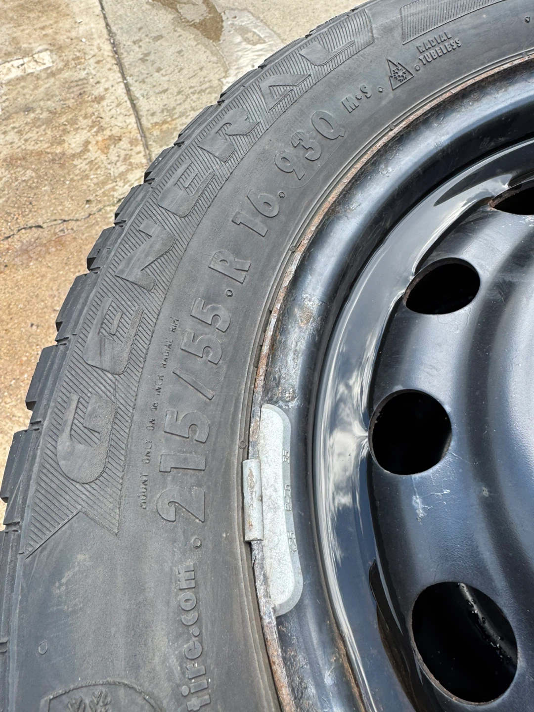 215/55R16 Snow Tires on Steel Wheels - Set of 4 - photo 3