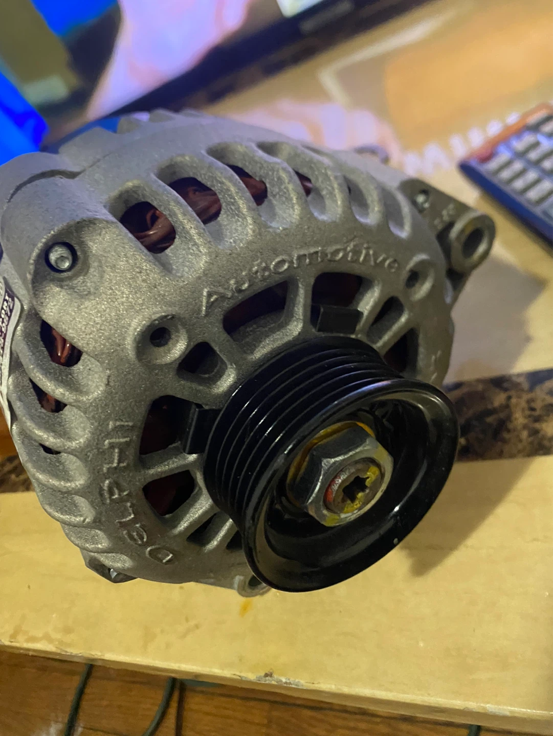 Chevy Tahoe alternator - photo 2