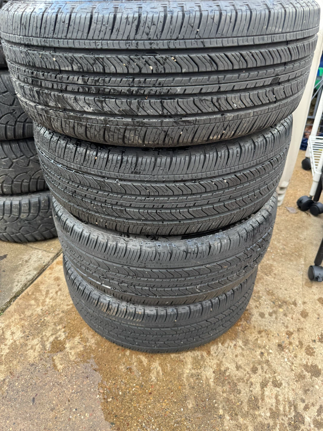 Michelin Primacy MXV4 Tires - 215/60R16 94H