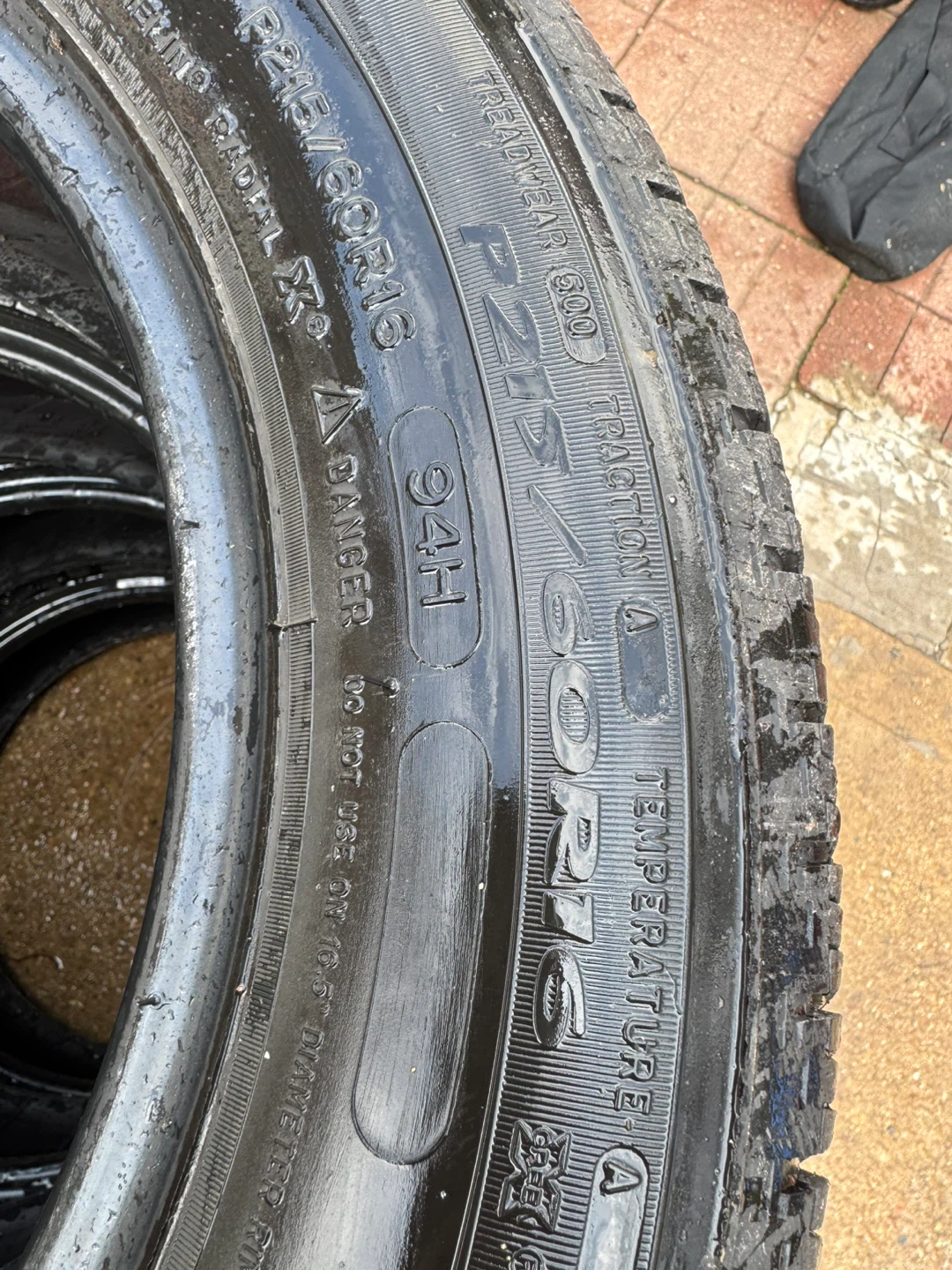 Michelin Primacy MXV4 Tires - 215/60R16 94H - photo 4