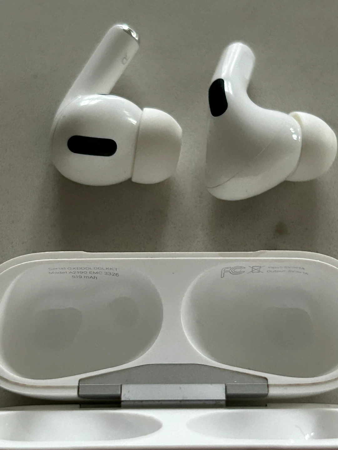 Apple AirPods Pro (1st Gen) - photo 5