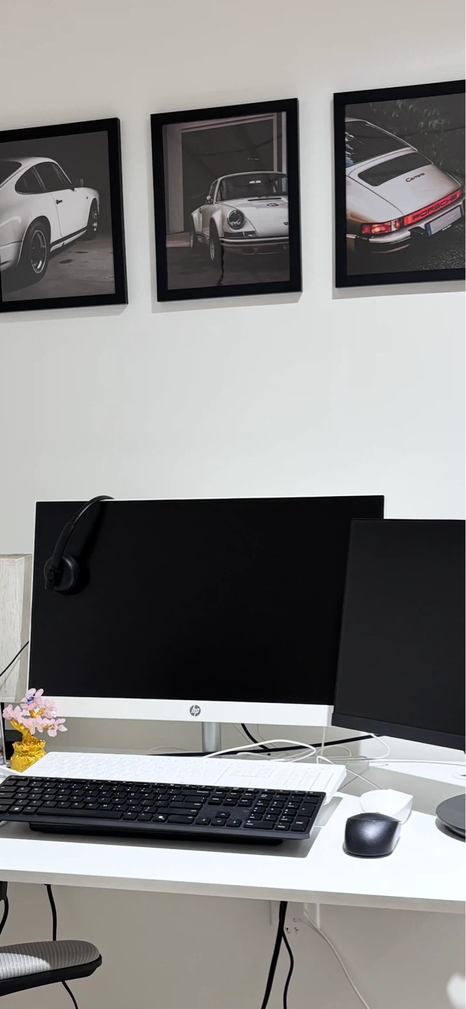 HP 24” All-in-One PC – Like New (Only 1 Month Use) - photo 2