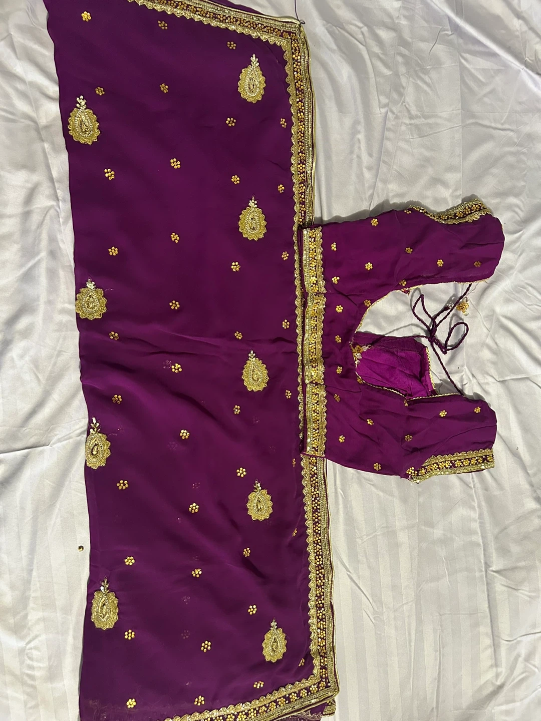 Multiple Sarees - photo 3
