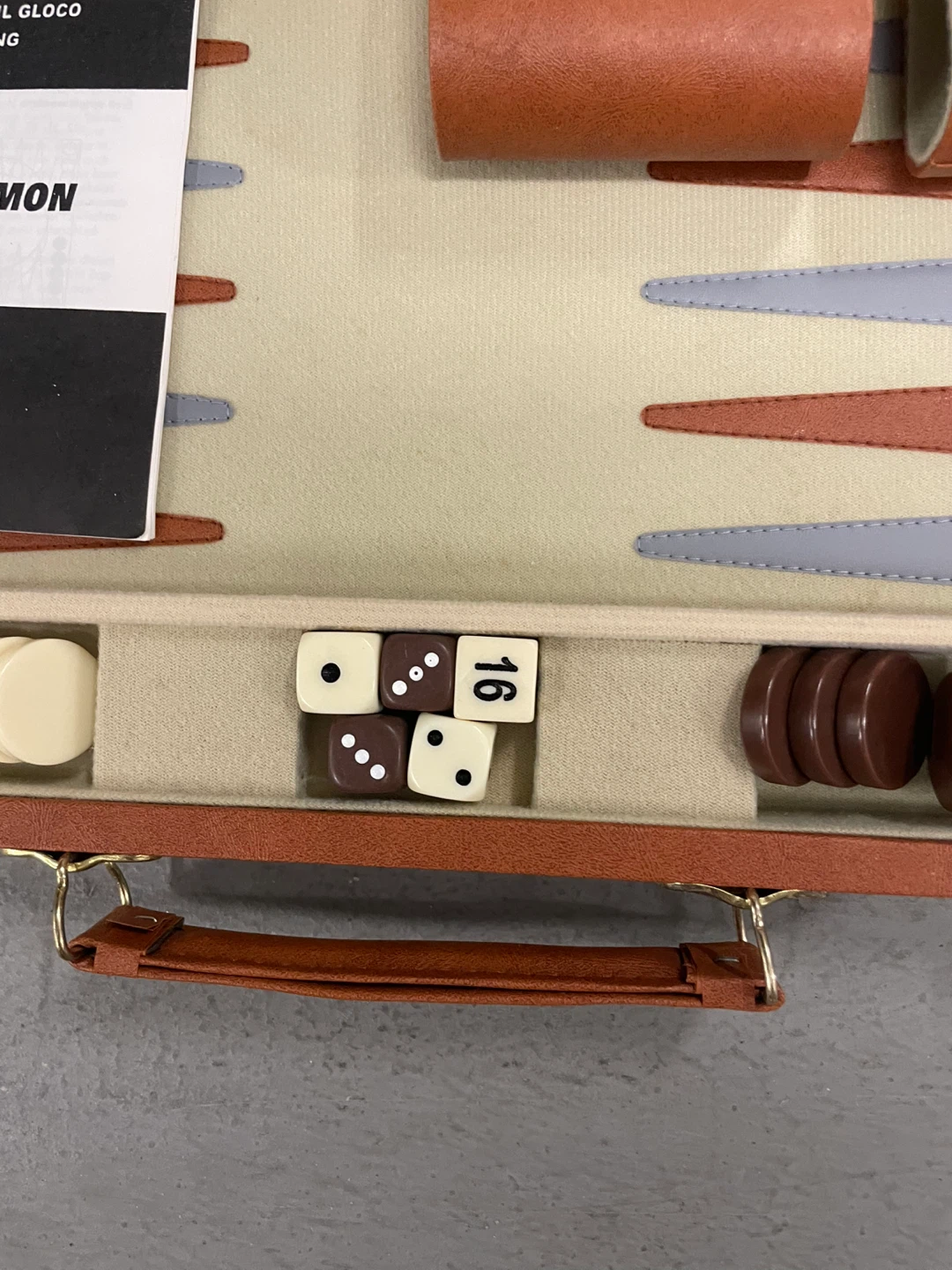 Backgammon Set with Case - photo 3
