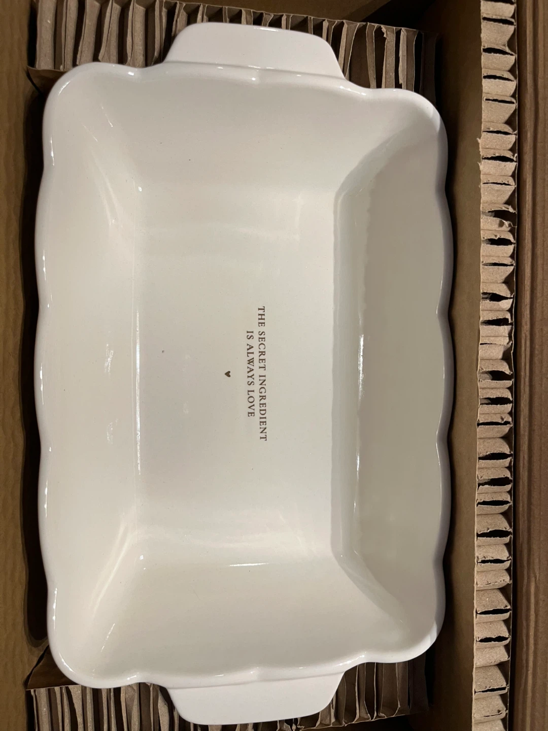 Danica Heirloom Scalloped Edge Baking Dish - photo 2