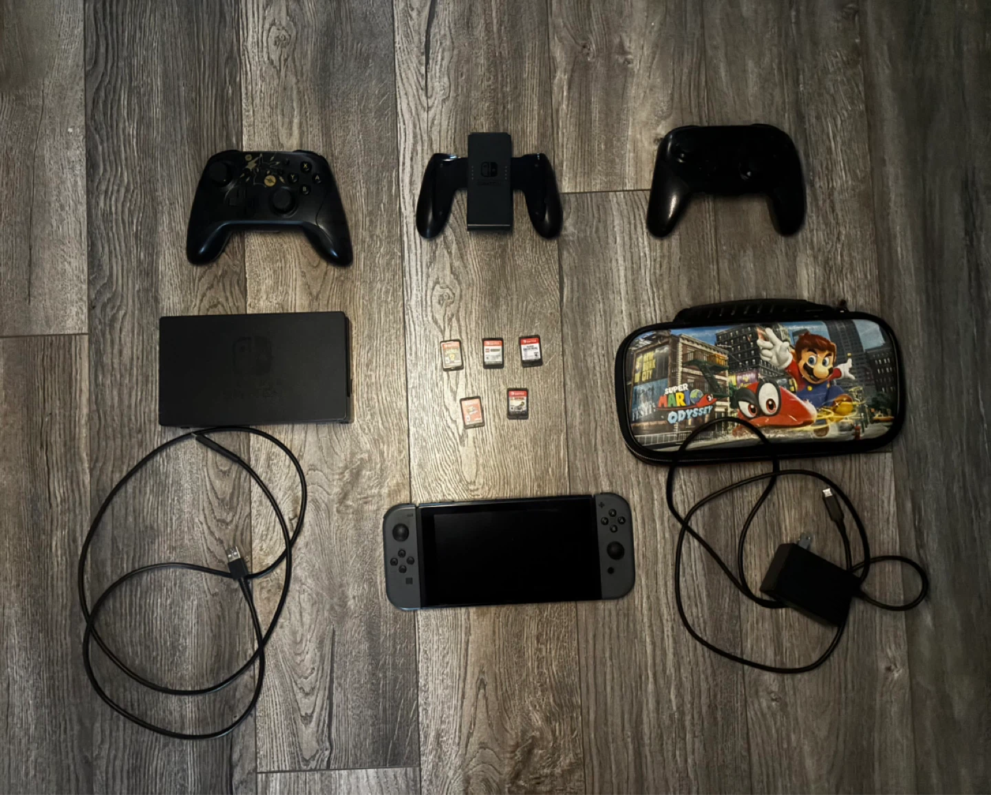 Nintendo Switch Bundle + 2 Pro Controllers + 5 Games