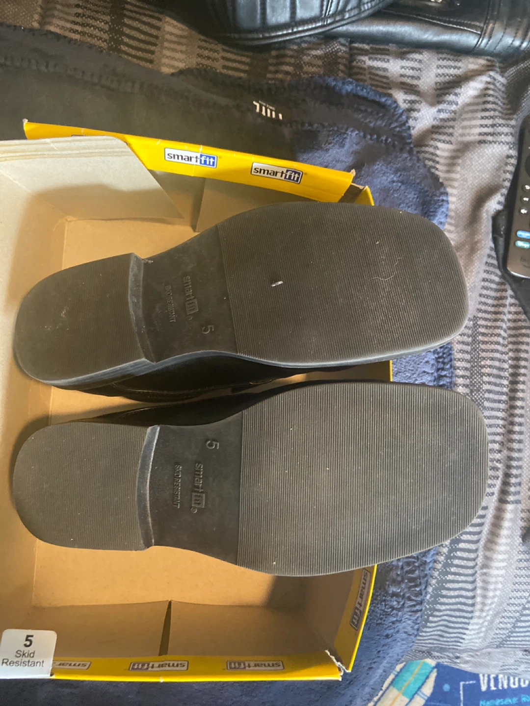 Smartfit Kids Black Slip-On Shoes - Size 5 - photo 3