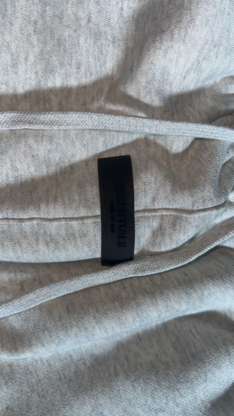 Essentials Fear of God Grey Sweat Shorts Size M - photo 4