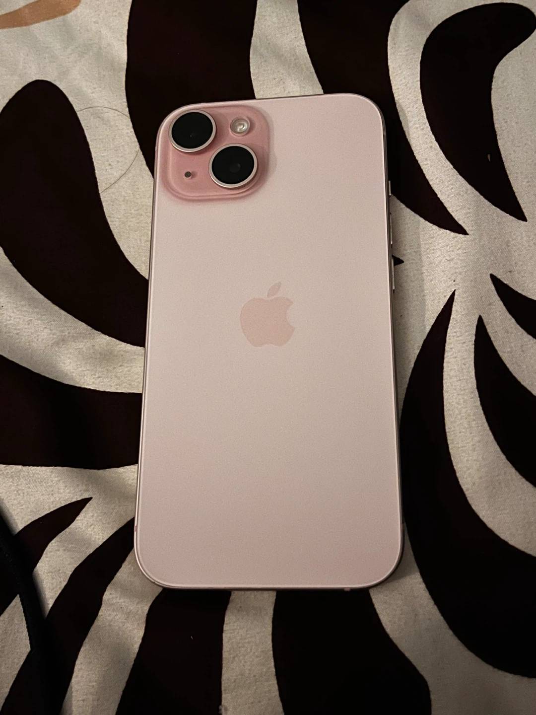 Apple iPhone 15 Blush Pink - photo 2