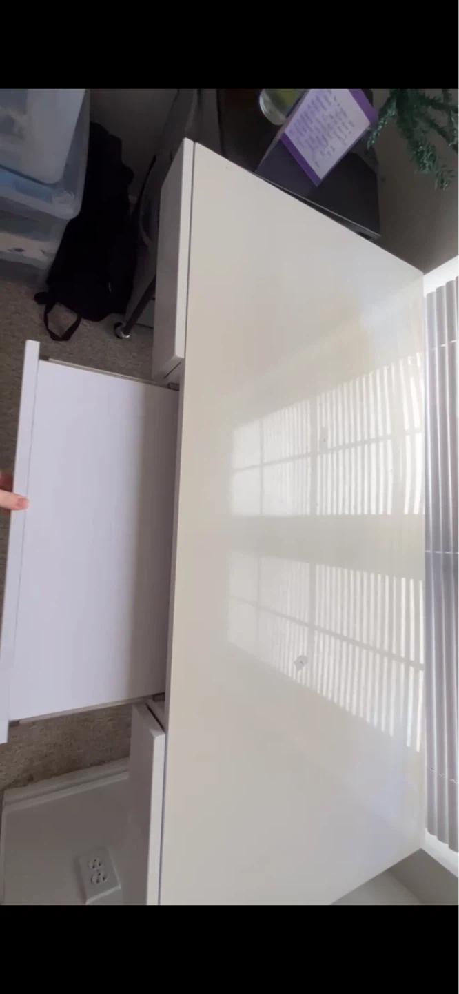 White Desk with Drawers - photo 4