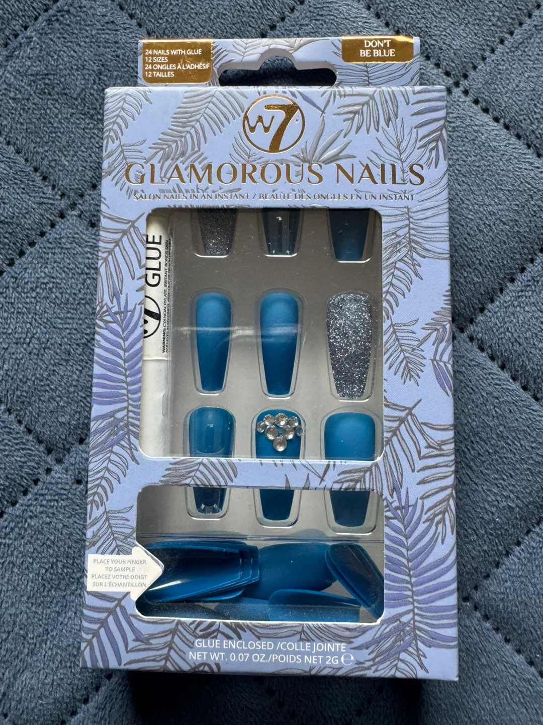 W7 Glamorous Nails Set - Blue with glue